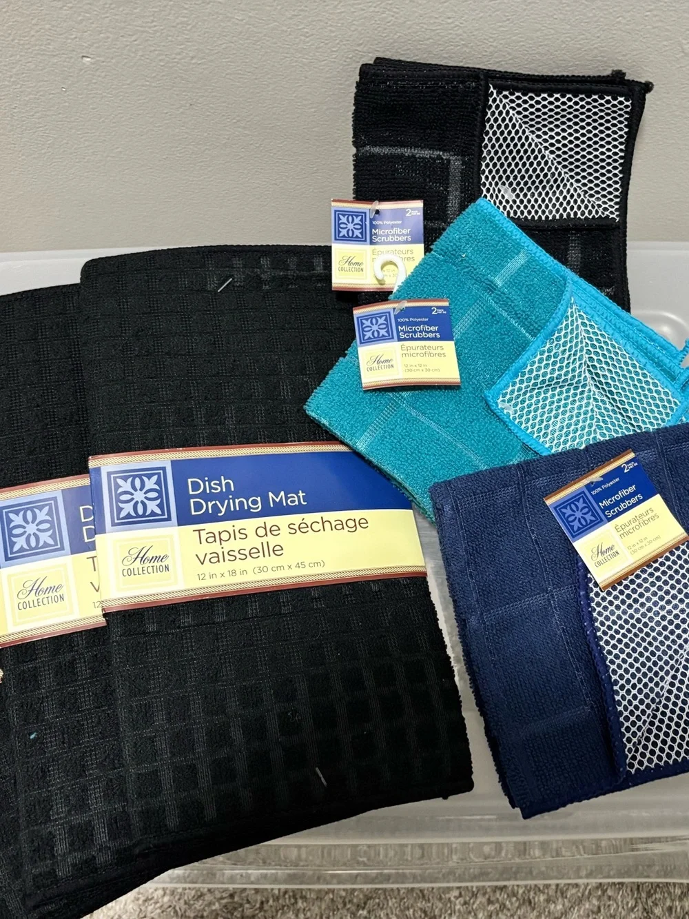 Kitchen (3) 12 x 18” microfiber drying mats black. (3) 2 packs dish scrubber